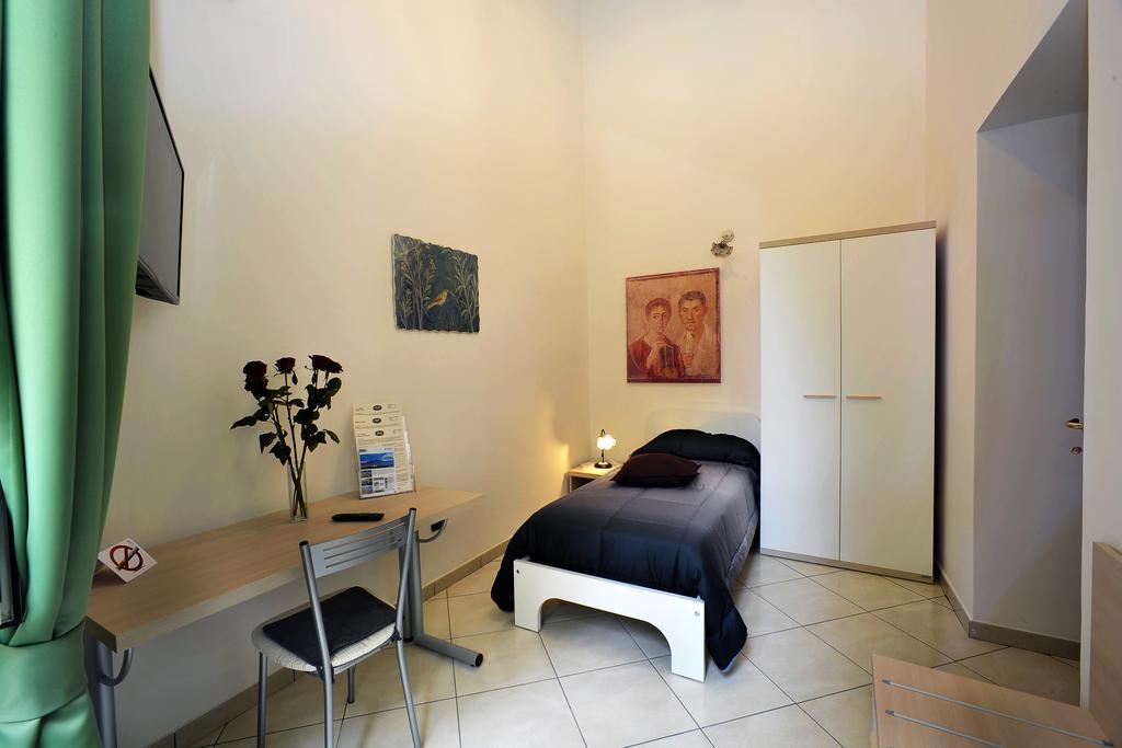 Italia Apartment Napoli Dış mekan fotoğraf